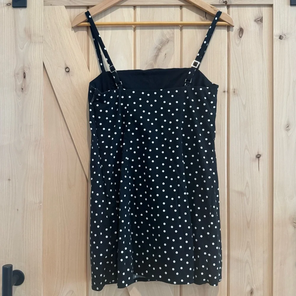 Abercrombie Bra-Free Everyday Skort - Picture 5 of 7